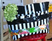 Grande Beach Bag Black Stripe and Flowers 
