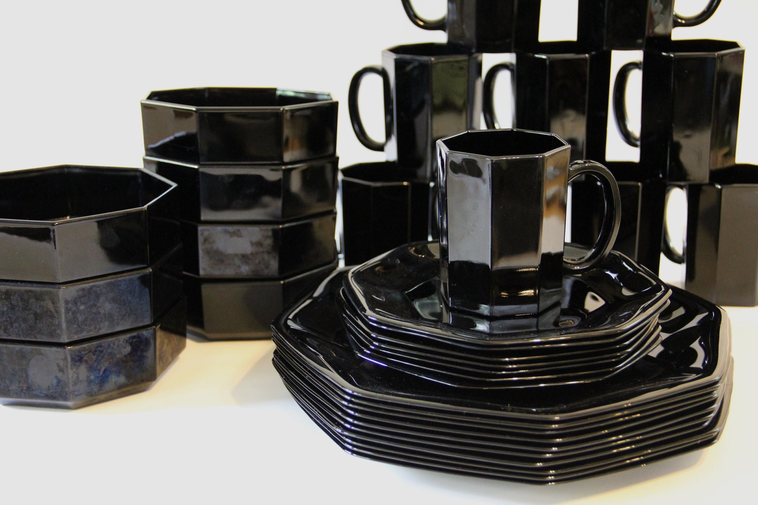 Arcoroc Black Dinnerware 35-Piece Set