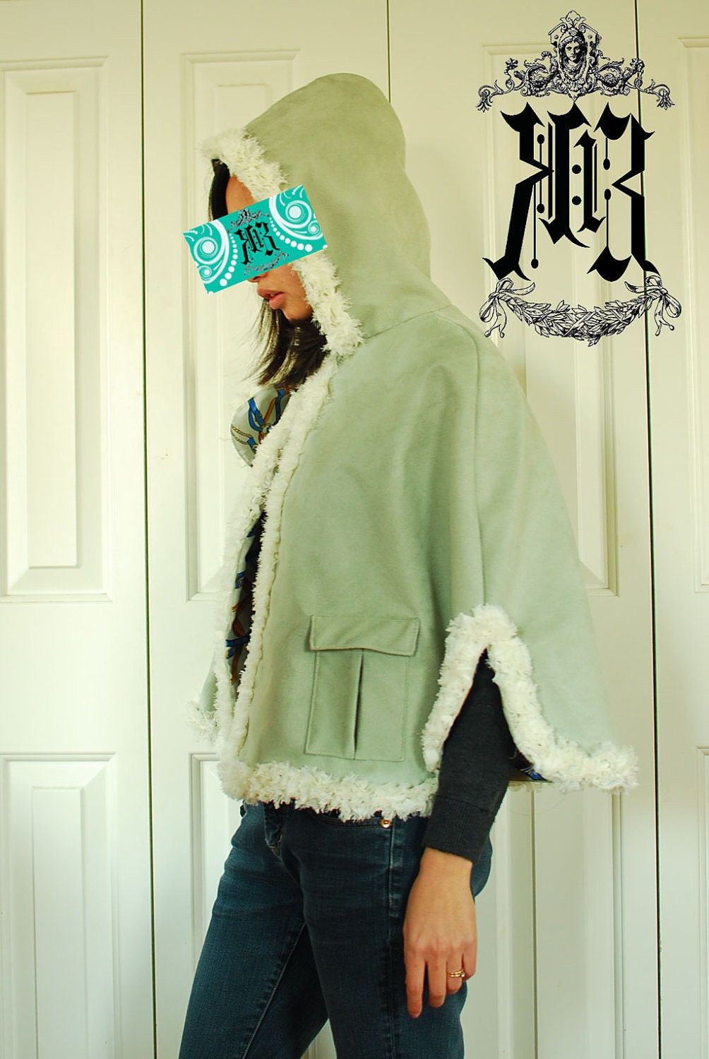 Sophia Grace - Minty snow cape
