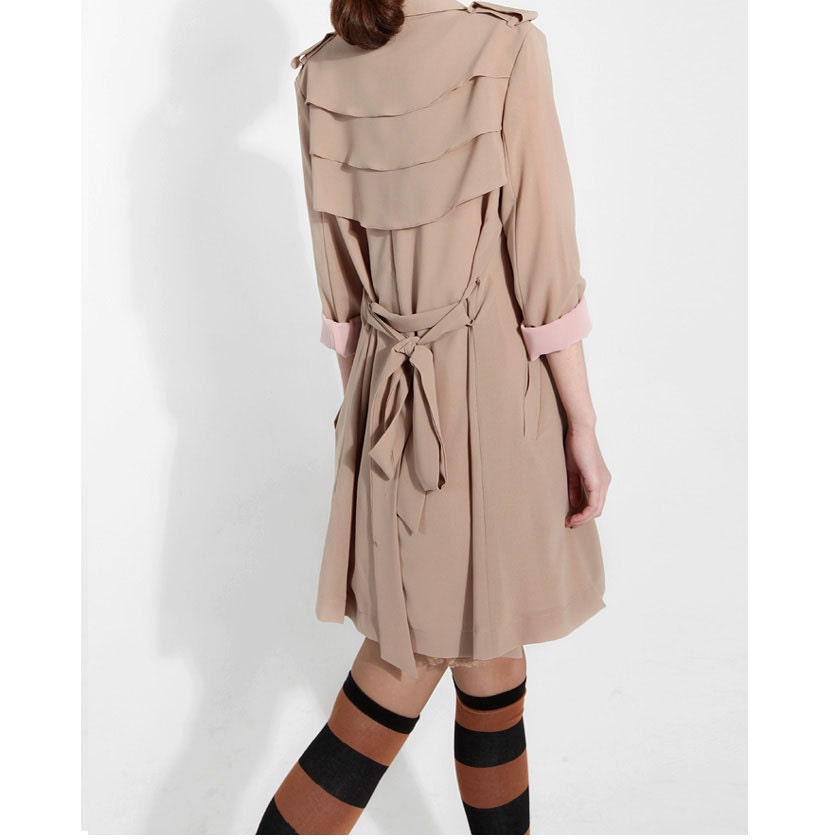 Beige trench coat J026