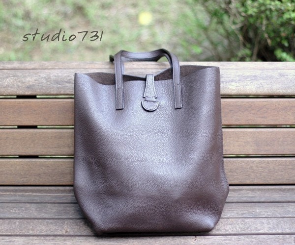 Simple Leather Shoulder Bag - Brown