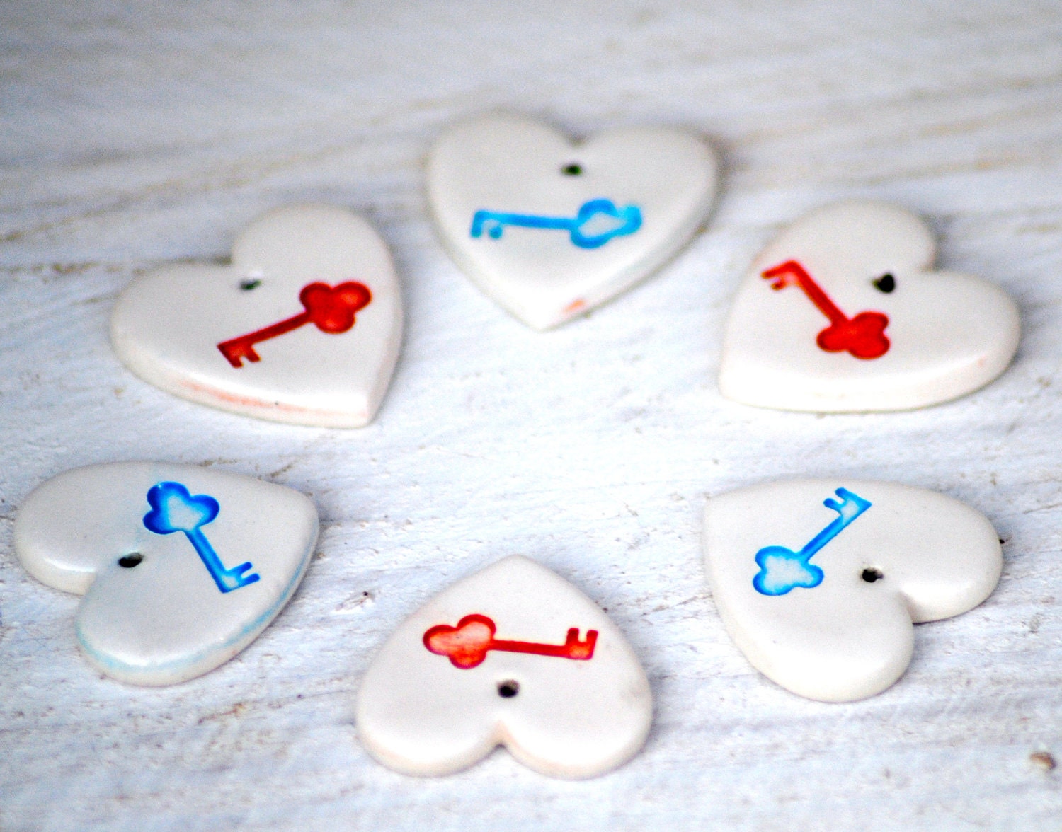 heart Pendants key imprint Ceramic set of 6 heart beads red white blue