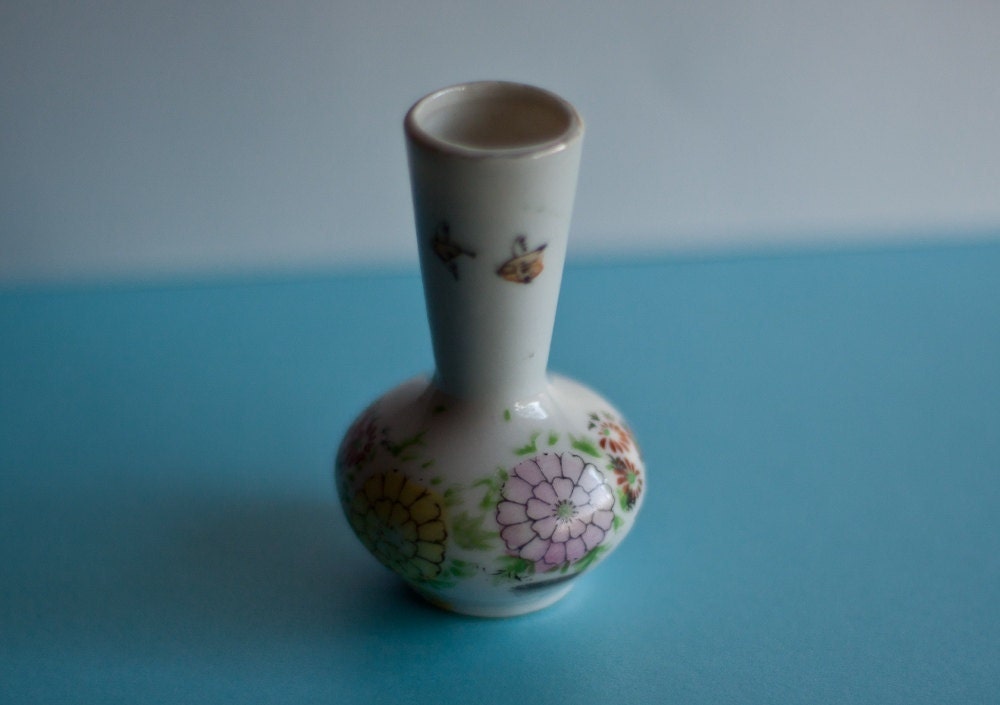 Vintage Tiny Bud Vase, Made in Japan