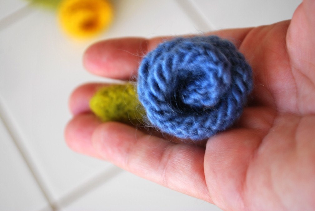 Blue felted flower rose hair clip - Small Clip