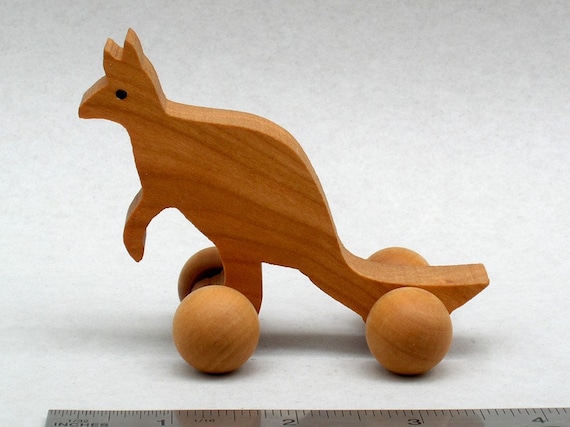  Wheel Toy Ecofriendly Wood Toy Kids Party Favor Wooden Animals