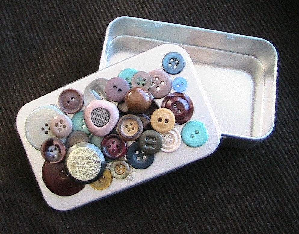 Button-Trimmed Metal Box