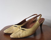 Vintage 1950s Yellow Soft Leather Slingback High Heeled Pumps Size UK 5 1/2