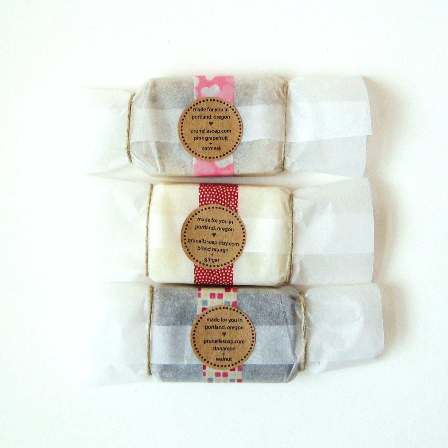Special Edition Wrapped Soap Favors - One Dozen - Red - Pink - White // Vegan Cold Process Soap - Valentine's Day