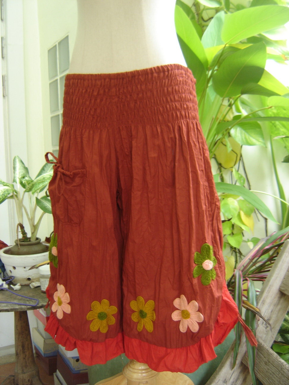 Nothing to Worry About Pants - 3/4 Length in Brick