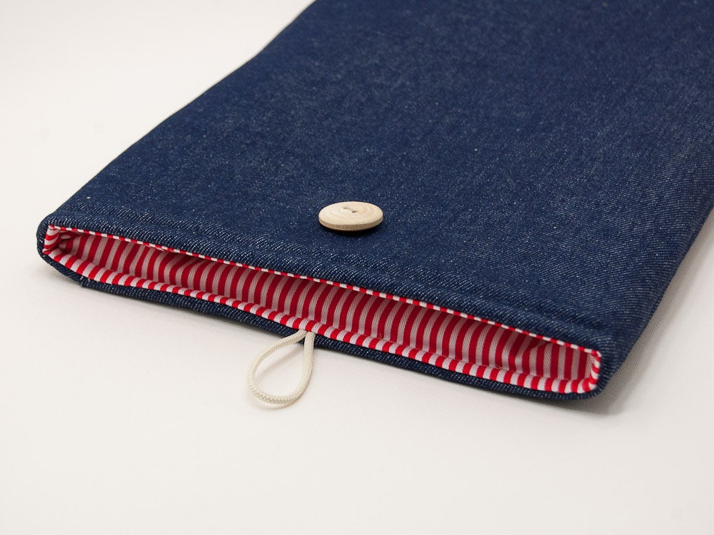 11 inch Macbook AIR case. Jeans macbook case with red stripes inside and button closure. Custom bag, pouch and other cover orders available