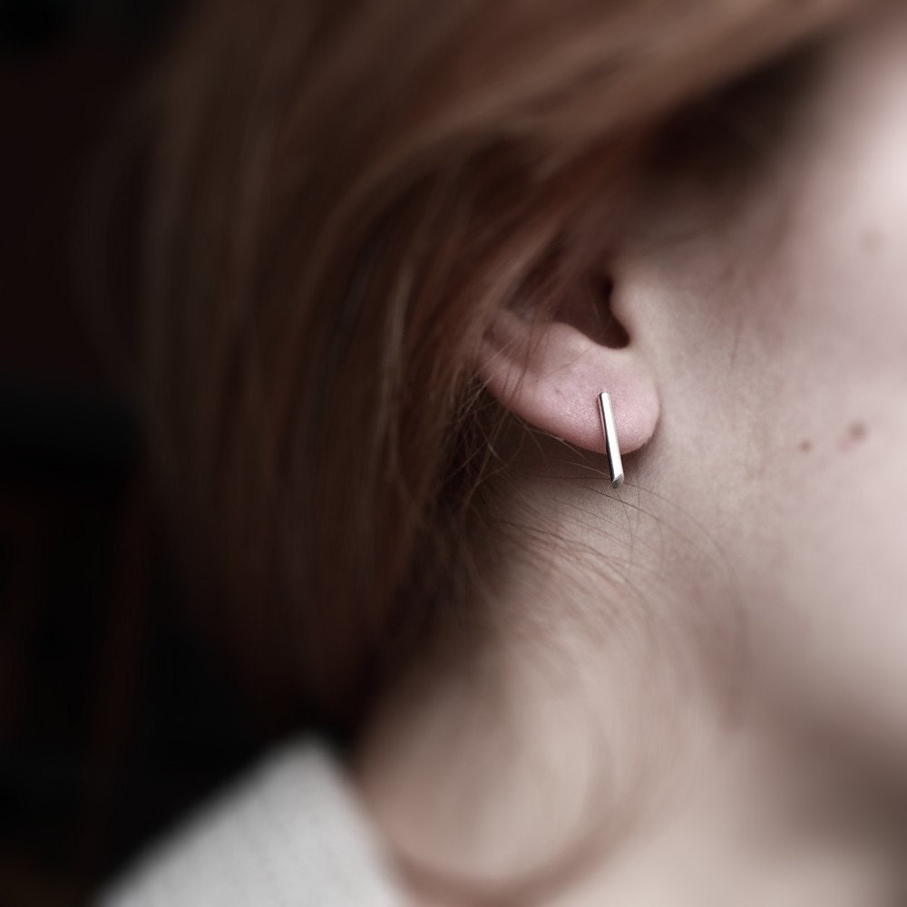 Line . sterling silver bar stud earrings