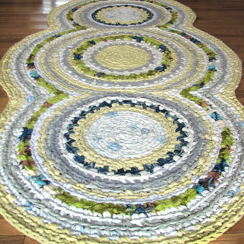 Triple Disc Apple Green and Lemon Yellow Crocheted Rag Rug