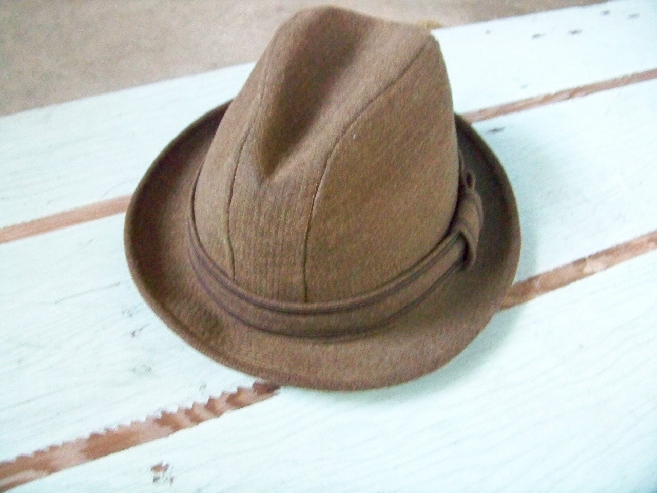 SALE Vintage Weary Traveler Hat 23 Inch