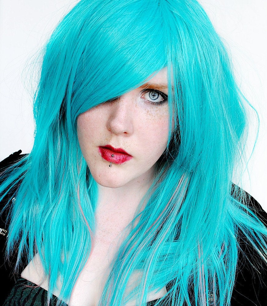 Teal Scene Hair