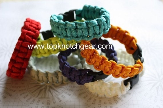 Solid Color Paracord Survival Bracelet - Custom Color