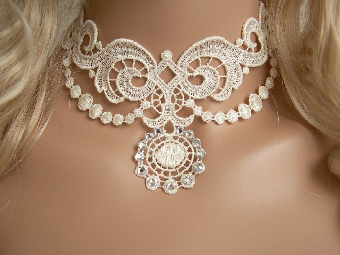 Lotus ivory lace choker with crystals