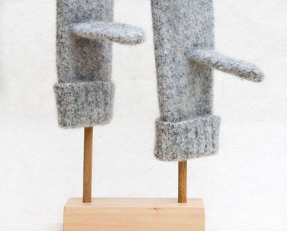 Mitten Drying Rack Washing Up Gloves Holder Dryer JEKYLL and HYDE