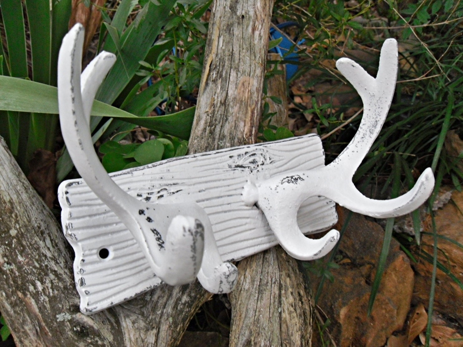 Antler  Hook / Wall Decor /  Antlers /  Cast  Iron  wall hook / Bathroom hook /Towel Hook / White /Mancave / Coat hook / Jewelry Hanger