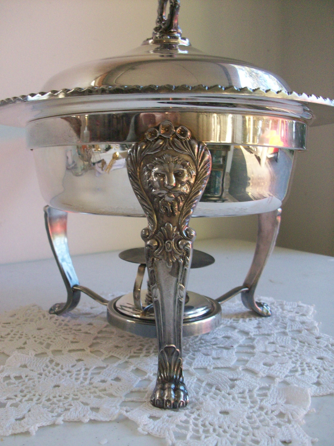Lovely 4 Piece Silver Chafing Dish 3 Footed Lion Head Claw Feet Elegant Party Centerpiece Complete Set