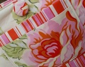 Mini Bow Tucks Purse in Pink and Cream - Hello Roses Nicey Jane by Heather Bailey