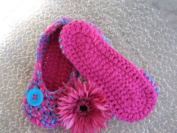 Crochet Slippers - House Shoes - Crochet Women Slippers  - Spa Slippers -  Bon Bon Print and shocking Pink