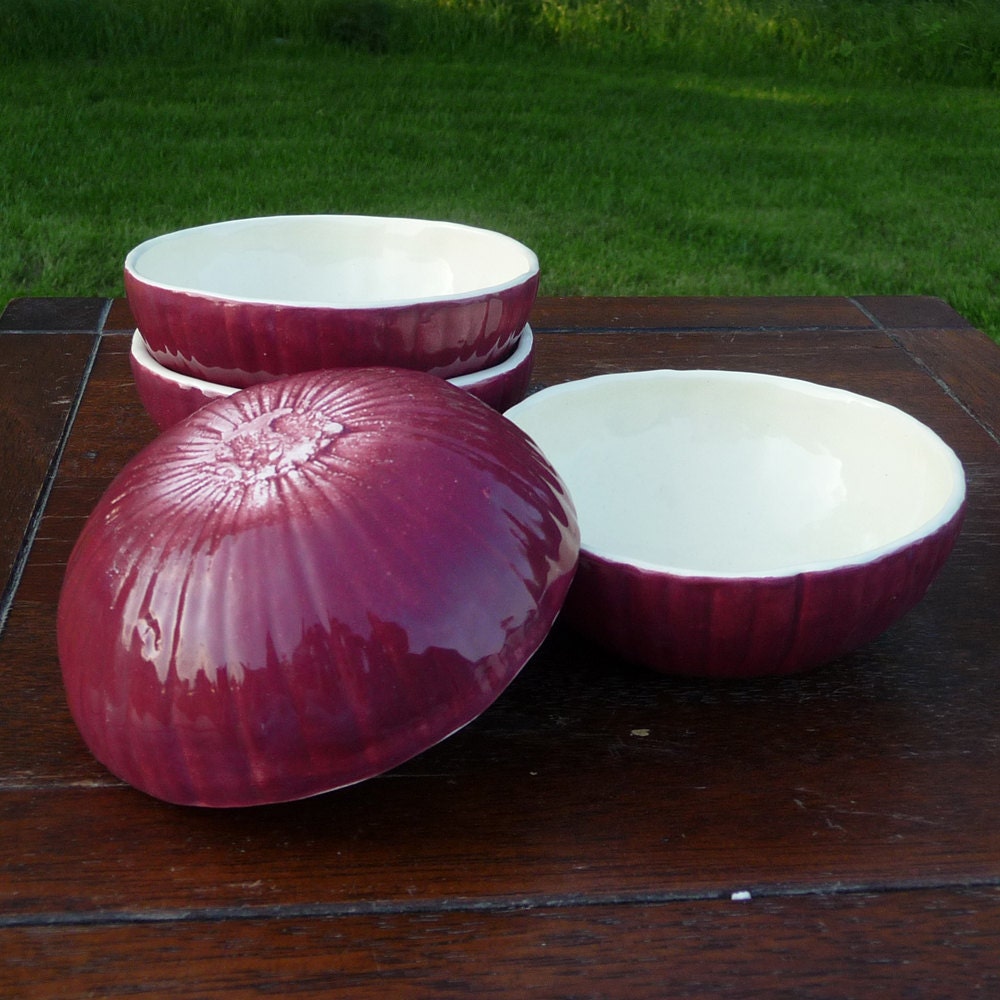 Set of 4 Red Onion Bowls