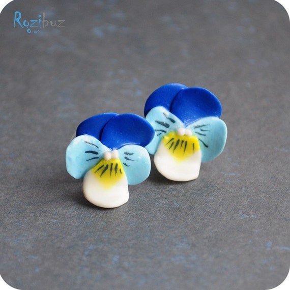 Flower earrings ear studs navy blue earrings from polymer clay, Cornflower earrings, turquoise, for her girl, mother's day - made to order