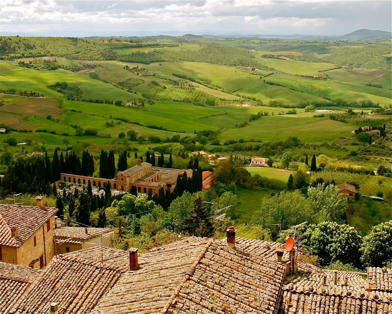 Tuscany Landscape Art Italy Photograph Green Home by VitaNostra