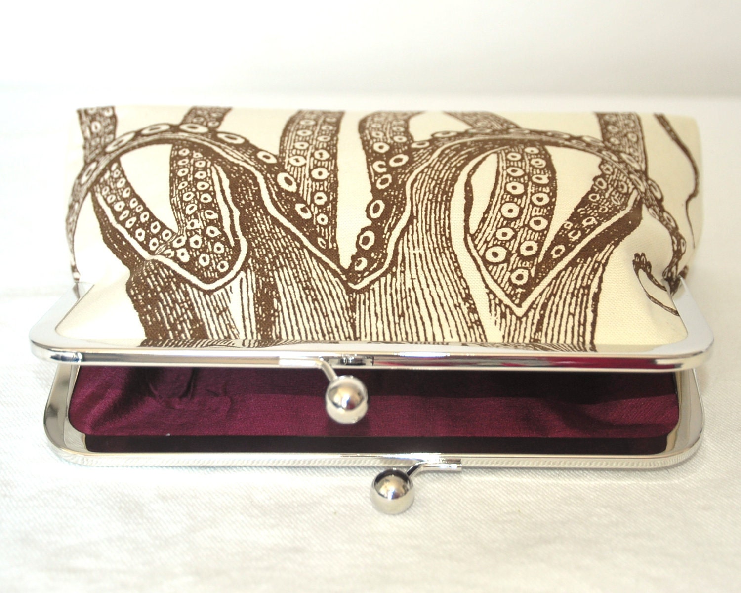 Clutch Purse - Handbag - Octopus - Crab - Kisslock - 8 inch - Oceania - Marine Biology - Sealife - Brown - Ivory