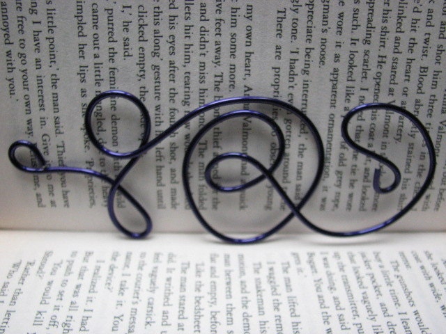 Purple wire bookmark