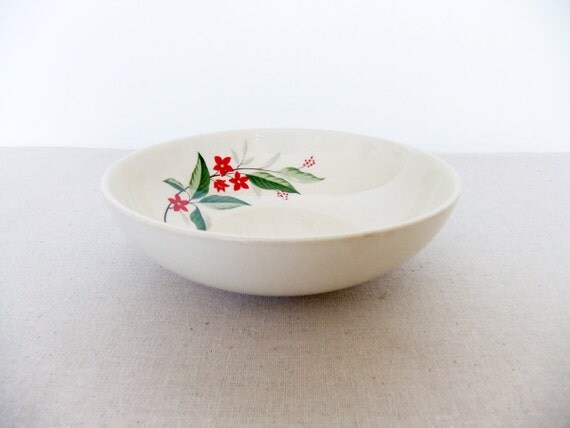 Universal Pottery Ballerina Woodvine Pattern by villa15vintage