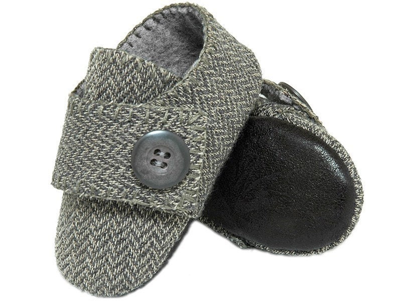 Benjamin Baby Boy Shoes in Wool, slipper, bootie, infant, Handmade by Pink2Blue