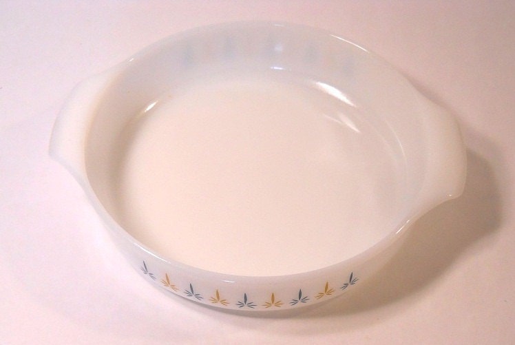Fire King, Casserole Dish, Pie Plate, Candle Glow, 9in.