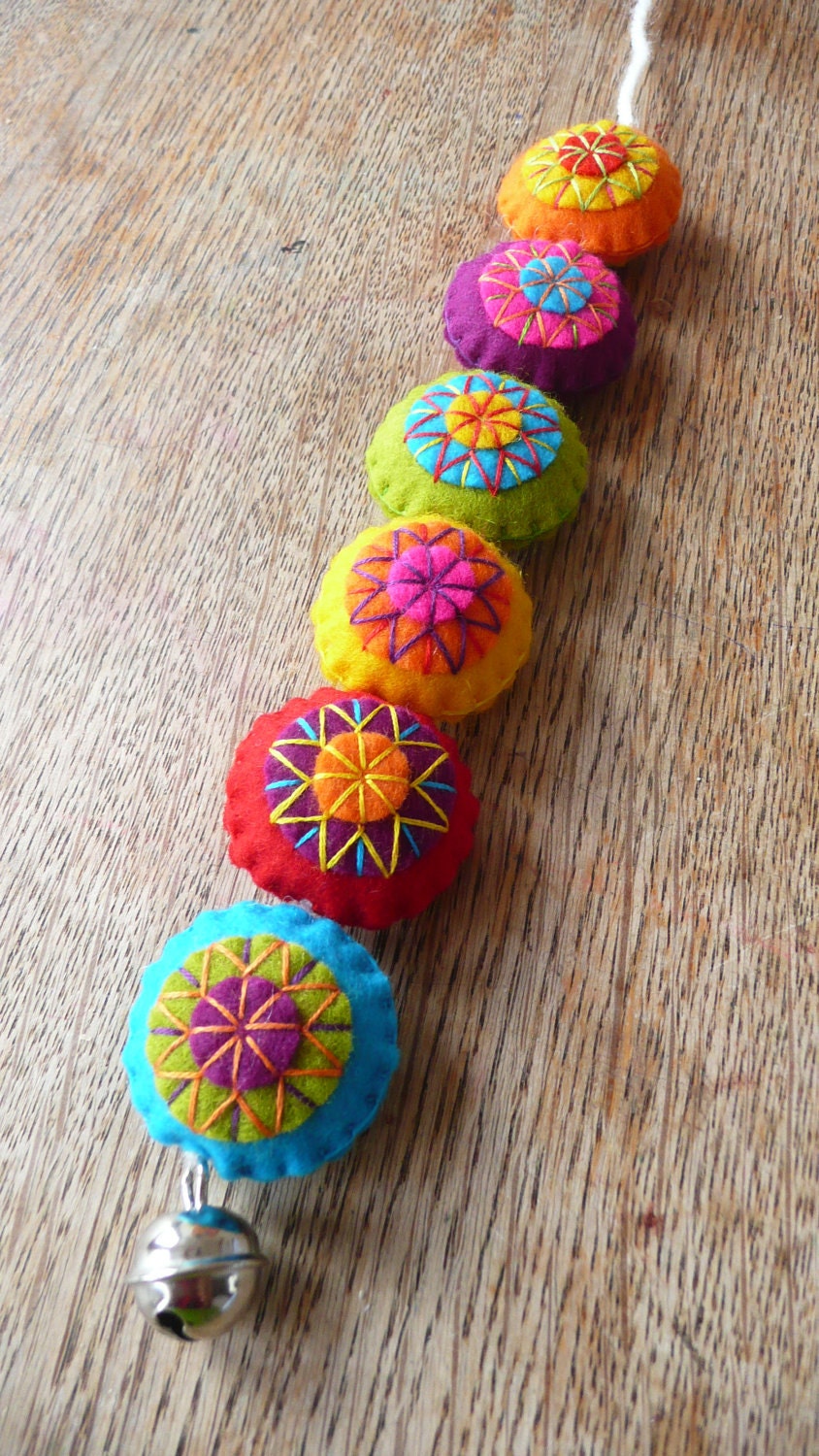 Colorful felt garland (S)