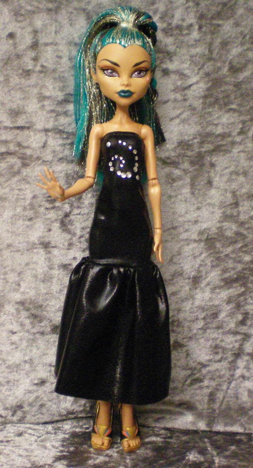 Metallic black gown for monster high Nefera doll