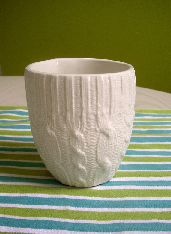 Ivory Cable knit ceramic cup