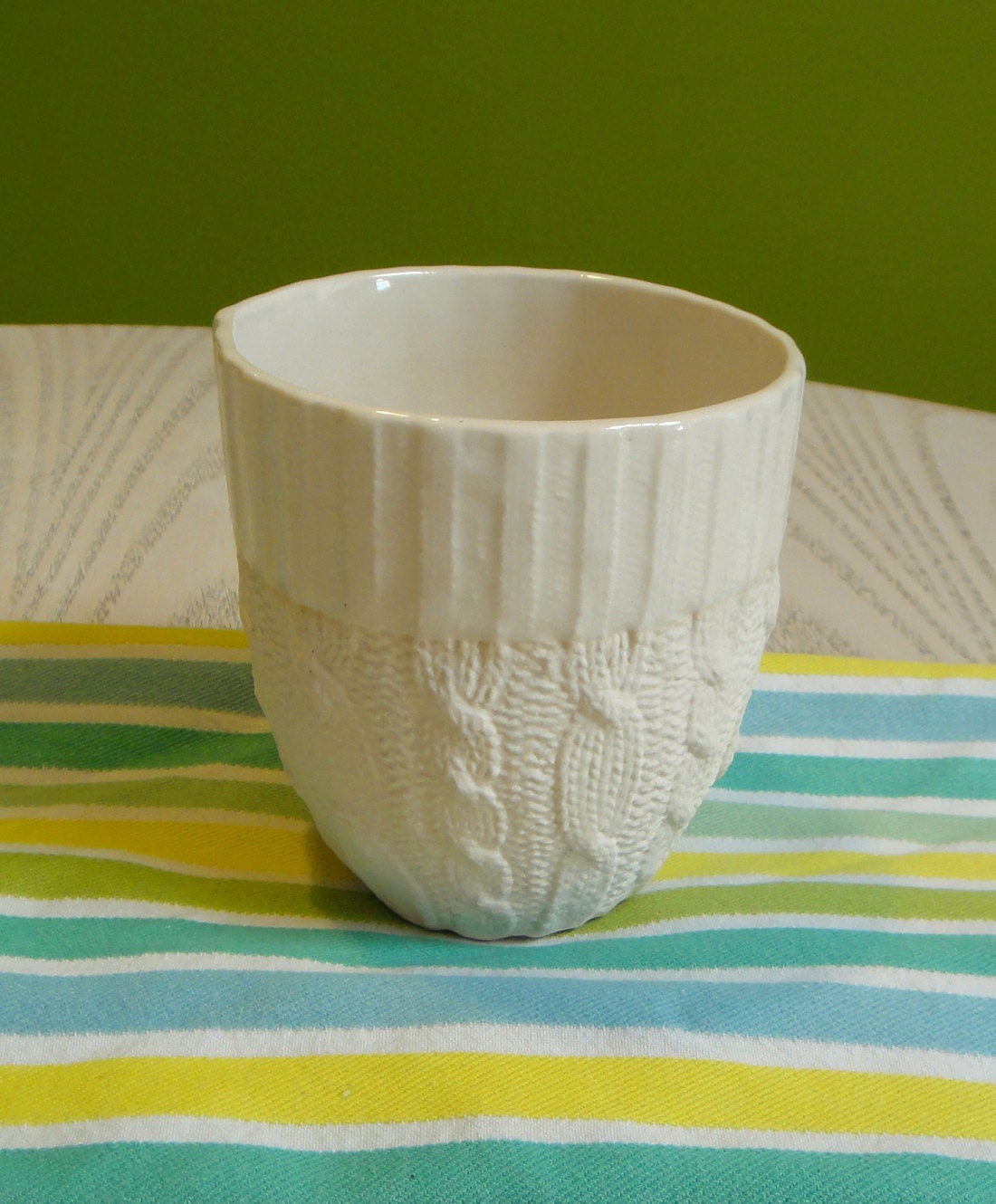 Cable knit ceramic cup - Ivory Glazed edge