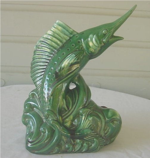 Items similar to Vintage Royal Haeger TV Lamp Green Fish on Etsy