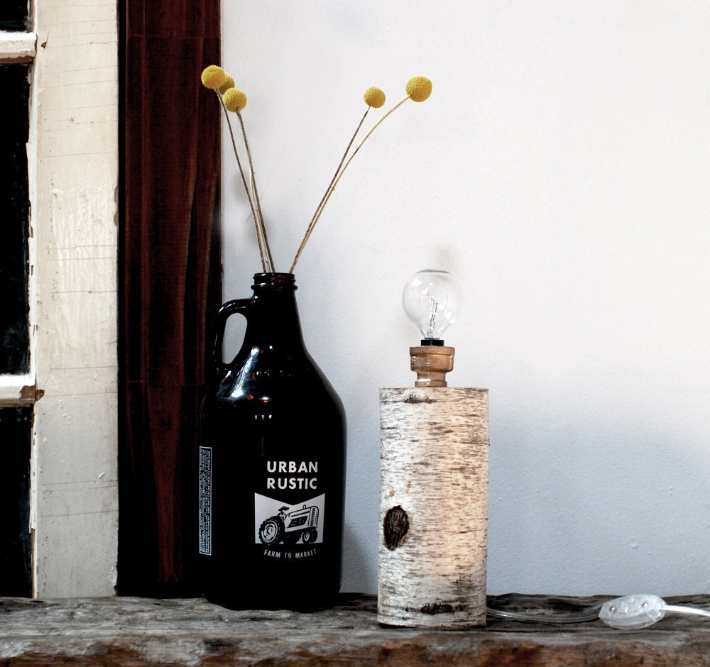 Delicate Birch Brass piping lamp