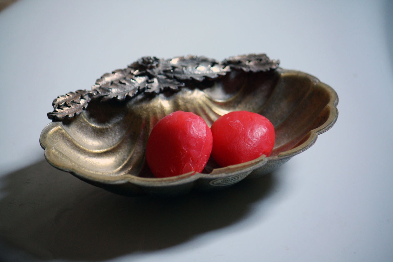 Vintage 24 kt. Gold Plated Soap Dish - Scalloped Edge, Shell w. Leaf and Floral Pattern, Lovely Detail, Very Unique