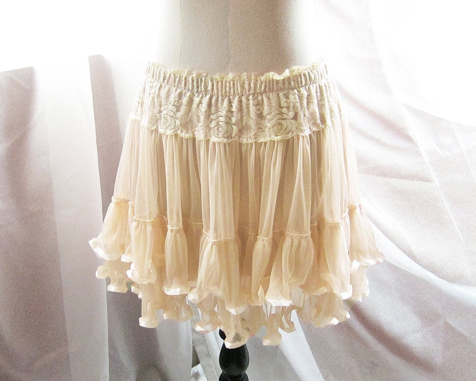 Great Gatsby Chantilly Angel Alice in Wonderland Marie Antoinette Victorian Medieval Dreamy Whimsical Ballerina Taffeta Secret Garden Tulle