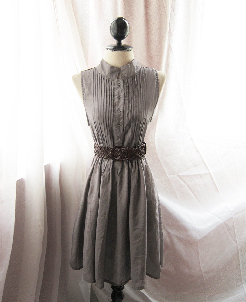 Mad Men Classy Dusty Rainy Taupe Gray Scandinavia 1950 Era Vintage Inspired Sophisticated Mademoiselle Flair Shirt Dress