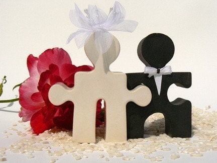 Functional Wedding Cake Topper Bride and Groom Classic Black White Salt Pepper Shakers