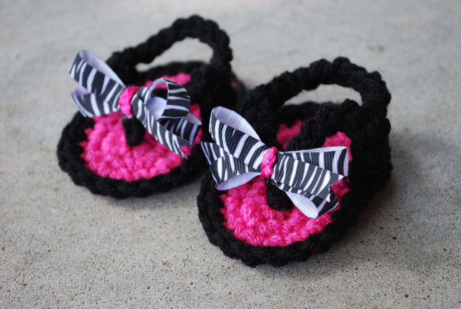 NEW-------Hot Pink and Black Zebra Crochet Baby Sandals