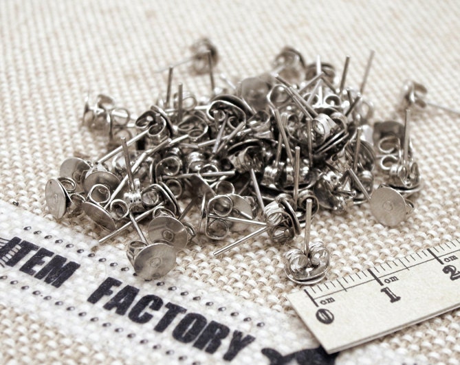 50Sets Silver Surgical Stainless Steel Flat Pad Earring Posts and Backs FINDING for Craft making, DIY Accessory, Earring Etc.