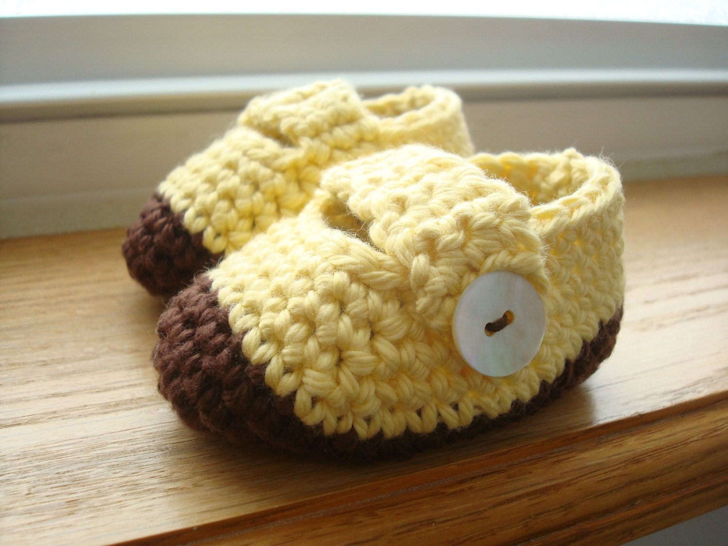 B'Izzie Feet Crochet Baby Shoes Booties - 100% Cotton - Chocolate Banana Cream Yellow - 0 - 3 Month Size