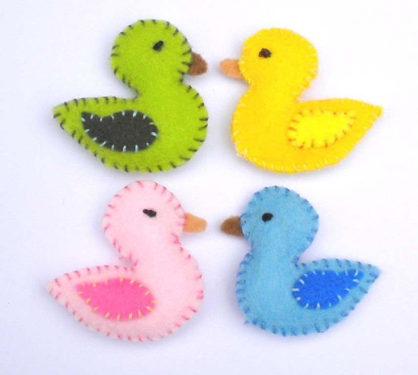Fridge magnet. Felt animal magnet. Ducklings. 2 magnets. You choose color. Australian seller