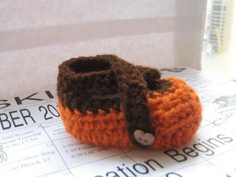 X-strap Crochet Baby Booties for Boys (pdf pattern for sale)