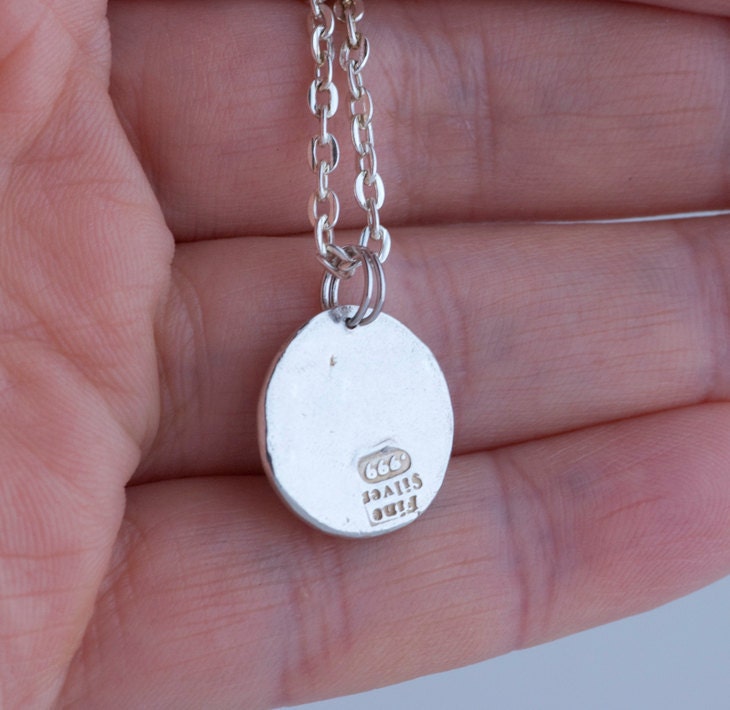 Discount - A friend is someone who knows all about you and still loves you ... Inspirational quotes on Silver pendants