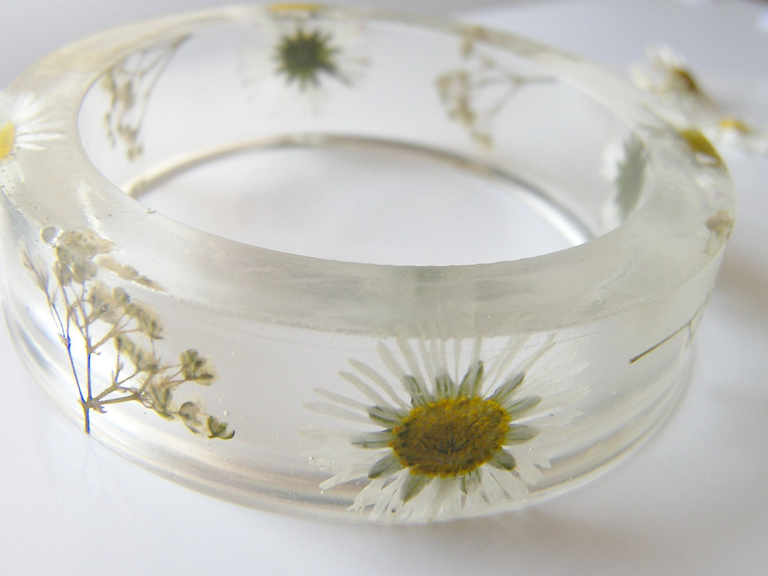 Real Daisy Bangle, Botanical Bracelet, Real Flower Jewelry, Eco Friendly, Pressed Flower Jewelry